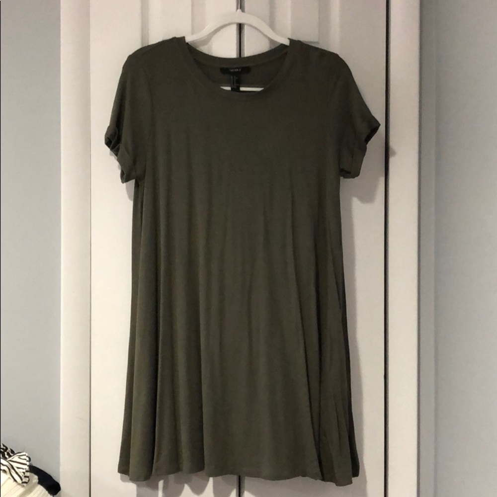 Forever 21 green T-shirt short sleeve dress